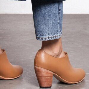 Dieppa Restrepo "Lady" Leather Ankle Boots Booties Camel 39